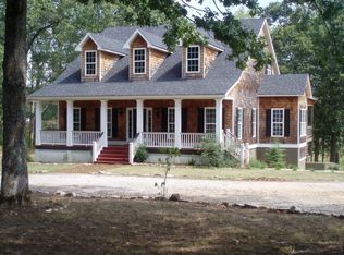 121 Mount Carmel Rd, Newnan, GA 30263