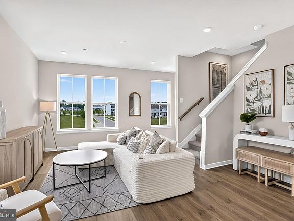 2nd image of 342 Mingo Way