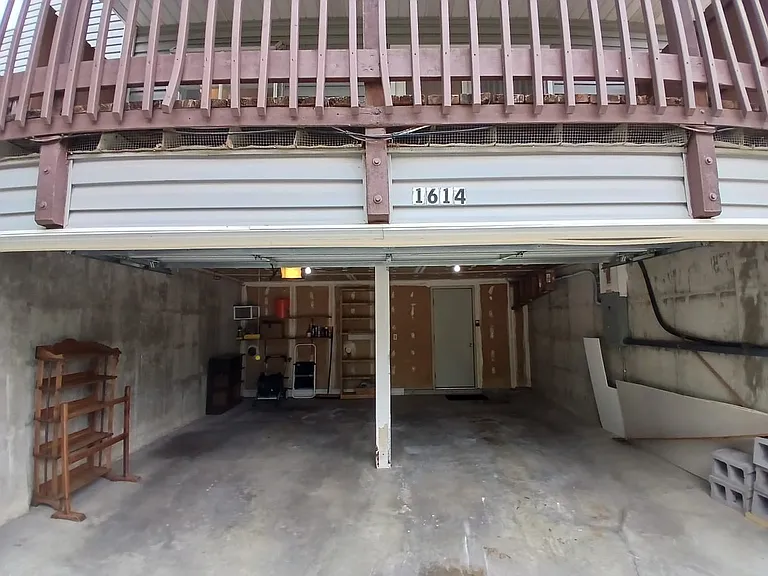 1614 Forest Hills Dr — Photo 22