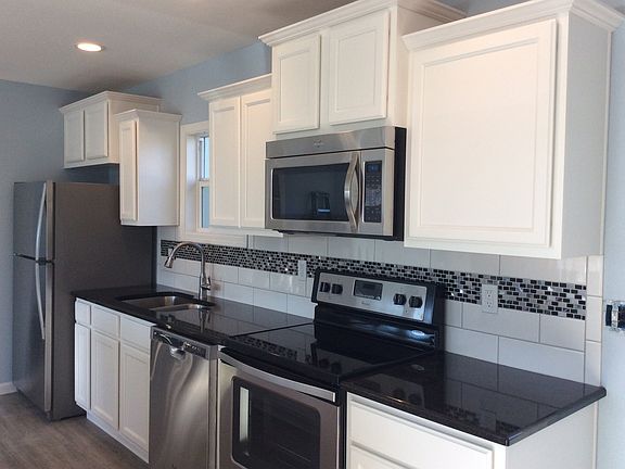 4th image of 304 W Mulberry St