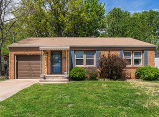 203 W Lindberg St, Springfield, MO 65807
