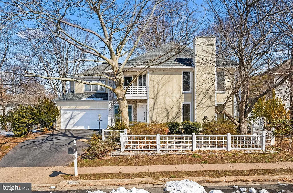 Building Photo - 47672 Pennrun Way