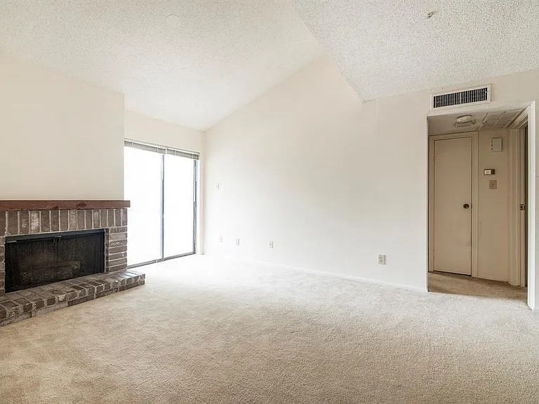 7900 N Stadium Dr #22 — Photo 8