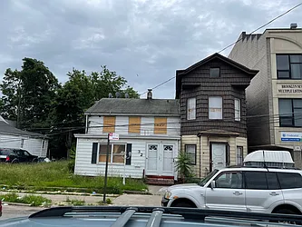 30 Village Road North