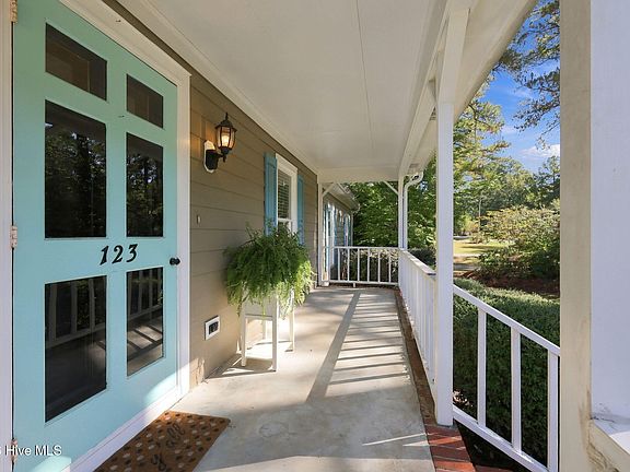 2nd image of 123 Duke Road