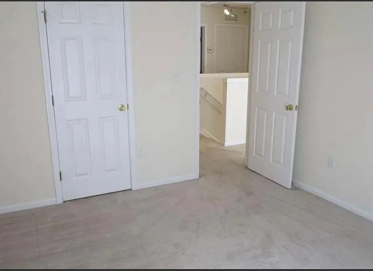 11171 Castlemain Cir W — Photo 15