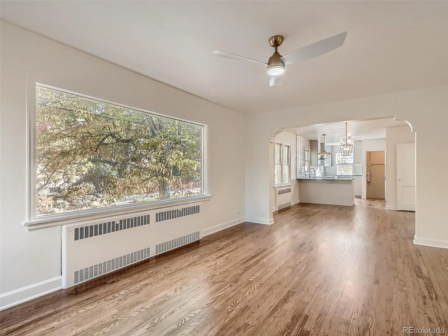 3 bed, 2.0 bath, 2530 sqft, $3,845 — Photo 3