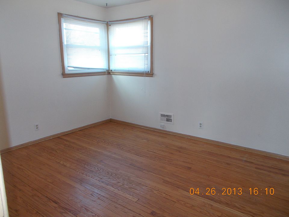 2nd image of 5748 N 76th St APT 3