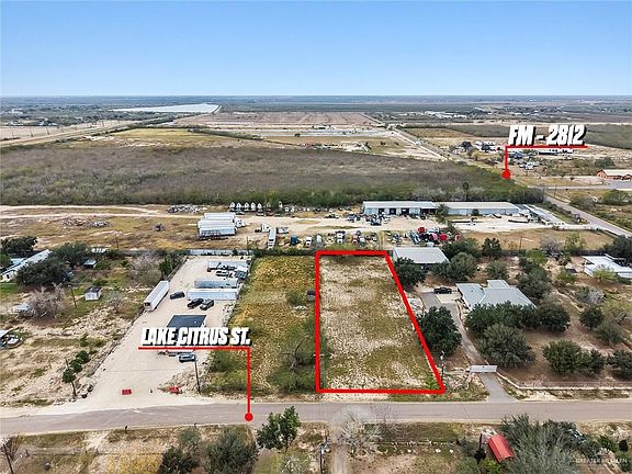 4th image of 8207 Lake Citrus Dr