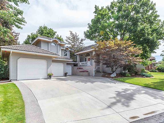 2nd image of 4411 S Saint Andrews Ln