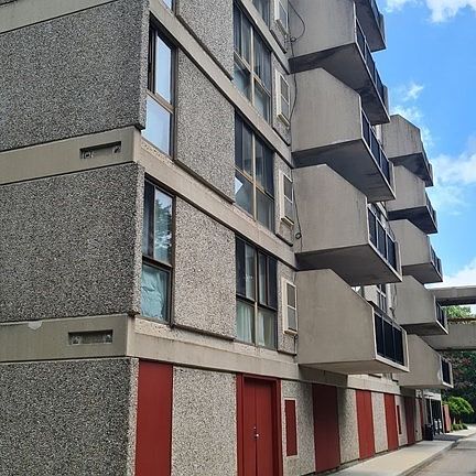 3rd image of 55 Tall Oaks Dr Unit 402