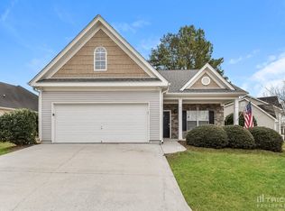 319 Turtle Pointe Dr, Carrollton, GA 30116