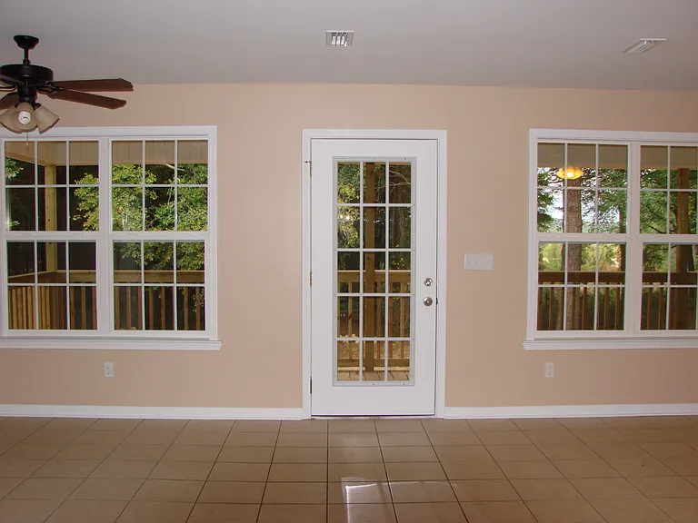 311 Merriweather Rd — Photo 6