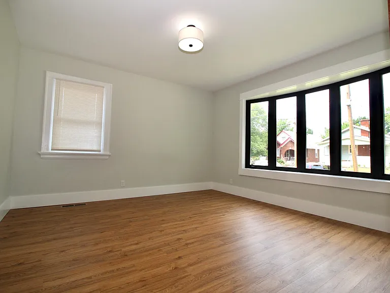 6841 Buckingham Pl — Photo 3
