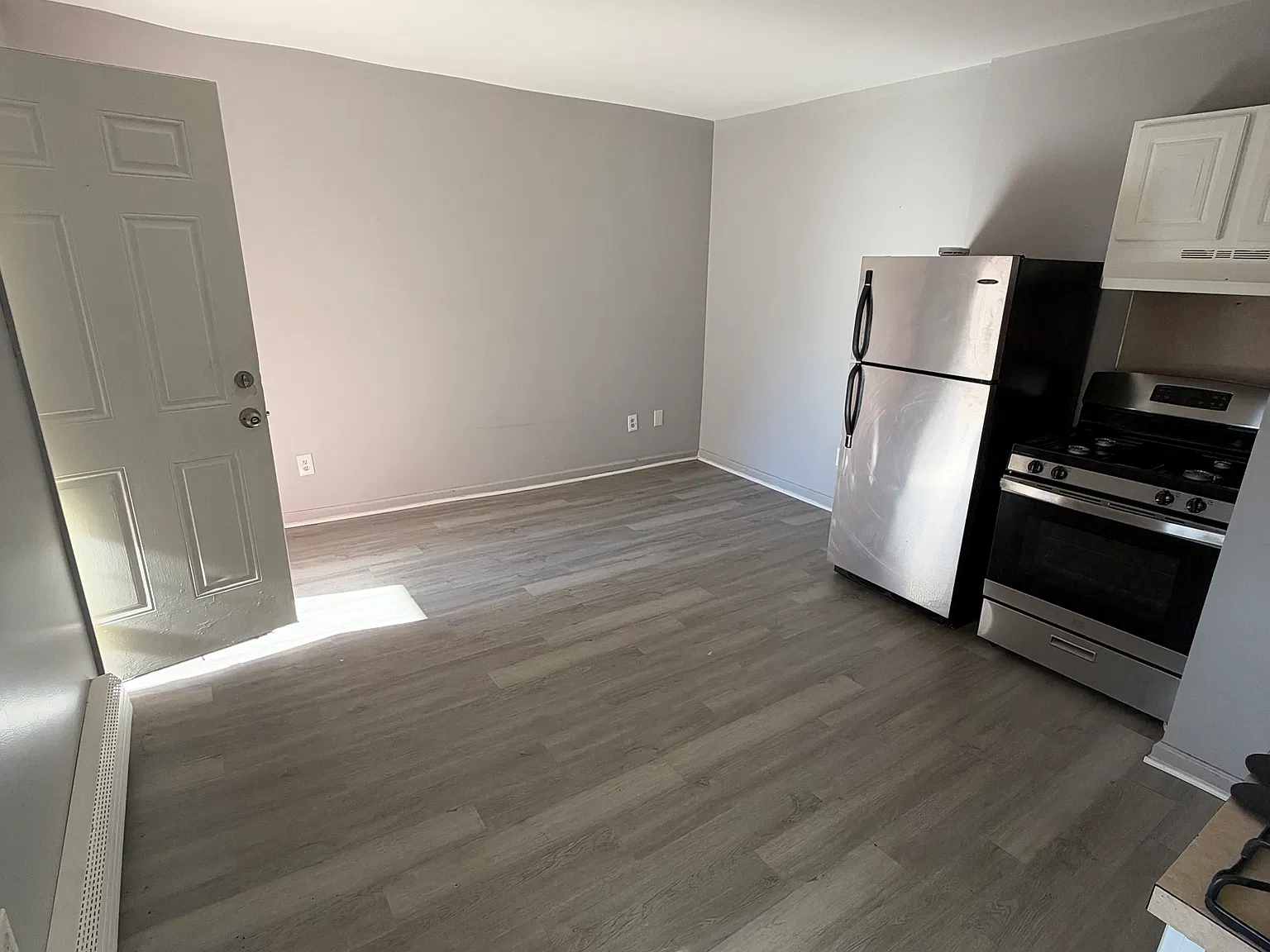 Studio, 600 sqft, $949 — Photo 4