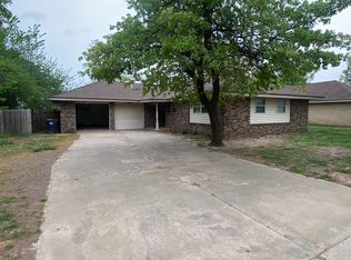 7909 NW 27th St, Bethany, OK 73008