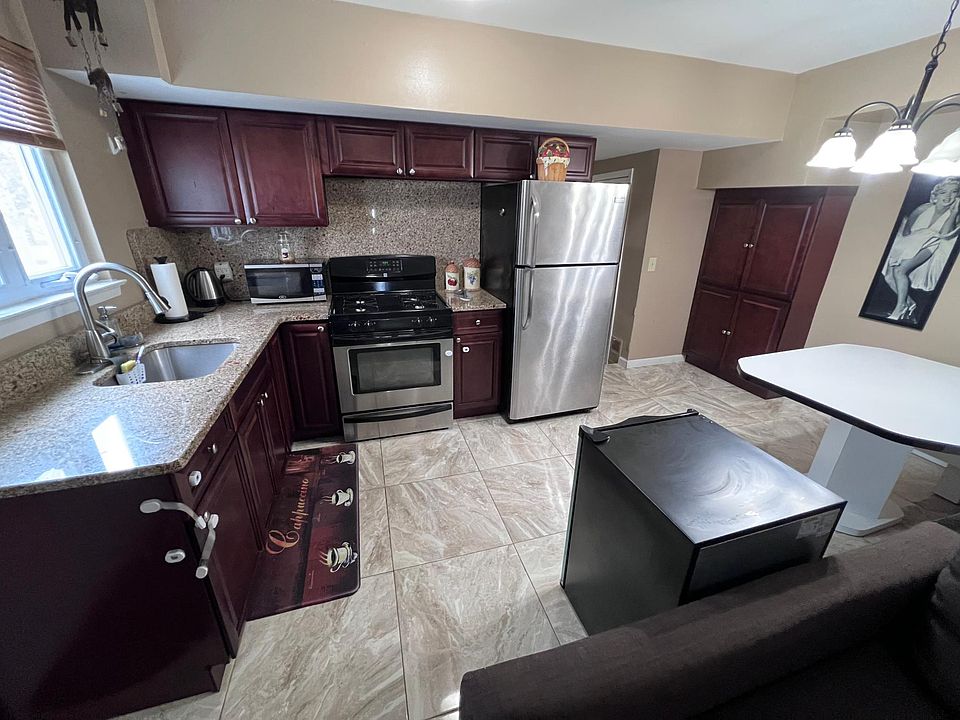 1st image of 179 Vassar St #2
