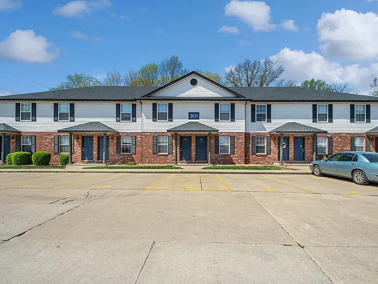 ReNew Edwardsville Apartment Collection — Photo 44