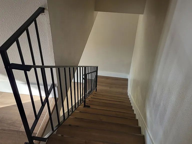 newly updated 2 bed 1 bath apartment in North Auburn $1775 — Photo 8