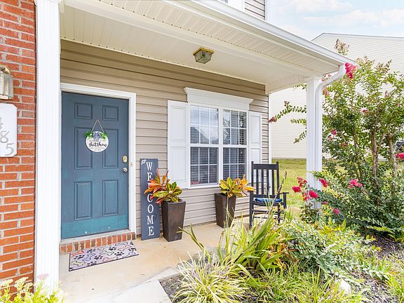 2nd image of 6485 Coral Vine Way