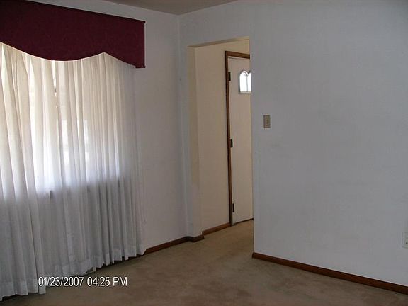 3rd image of 481 Oregon Ave