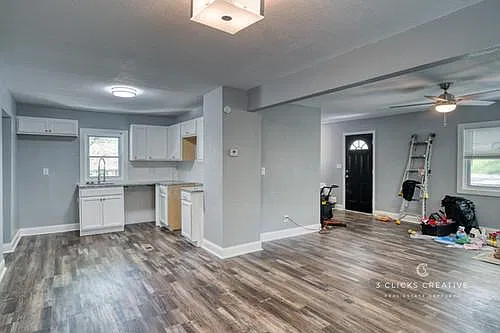 3 bed, 2.5 bath, 1600 sqft, $1,575 — Photo 4