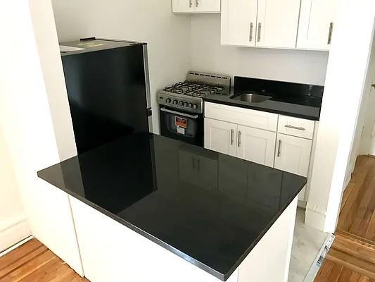 Rented by Vass Stevens Group | media 27