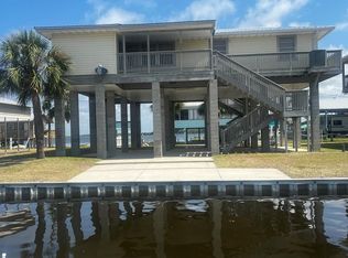 211 8th Ave W, Horseshoe Beach, FL 32648