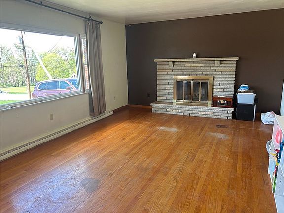3rd image of 541 Morningstar Dr
