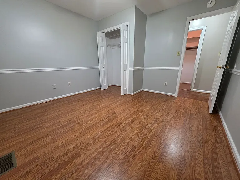 409 Rosewood Ln — Photo 21