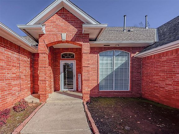 3rd image of 10500 Turnberry Ln