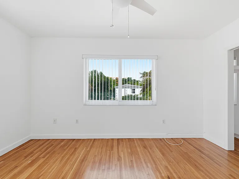 12 Sidonia Ave #3 — Photo 11