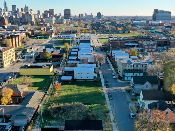 4244 4th St, Detroit, MI 48201