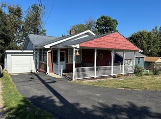 270 Riverview Ave, Windsor Heights, WV 26075