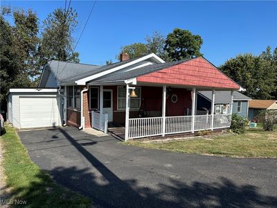 270 Riverview Ave, Windsor Heights, WV, 26075