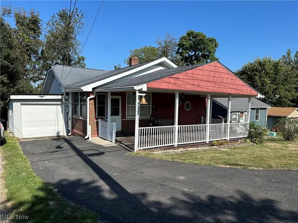 270 Riverview Ave, Windsor Heights, WV 26075