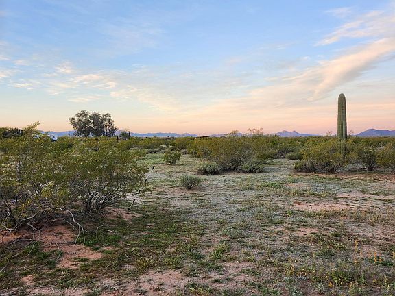 2nd image of 7716 N Shadows Desert Ln