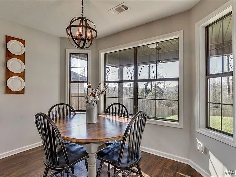 429 Barn Wood Rd — Photo 8