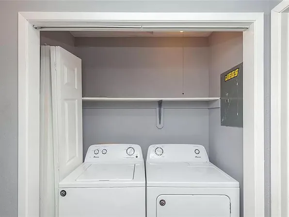 1011 Grant Ct SE, Bondurant, IA 50035