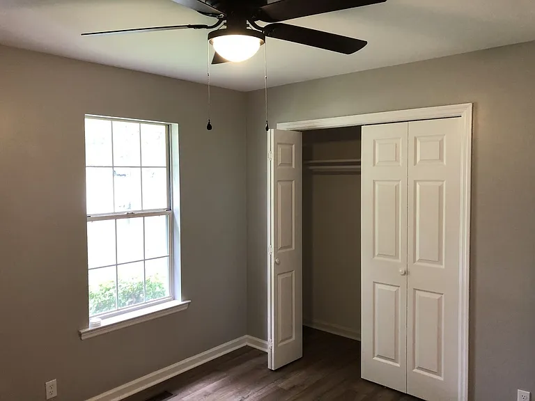 314 Castlewood Dr — Photo 15