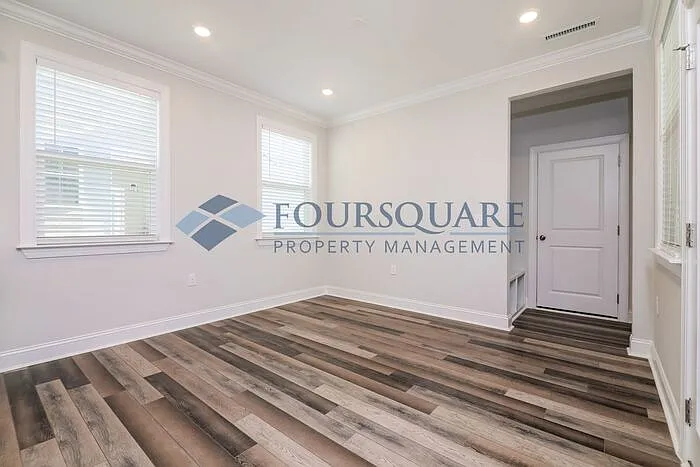 425 Canyon Spring Trl — Photo 7