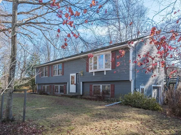 403 Pond St, Uxbridge, MA 01569