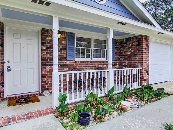 5th image of 105 Gatehouse Dr