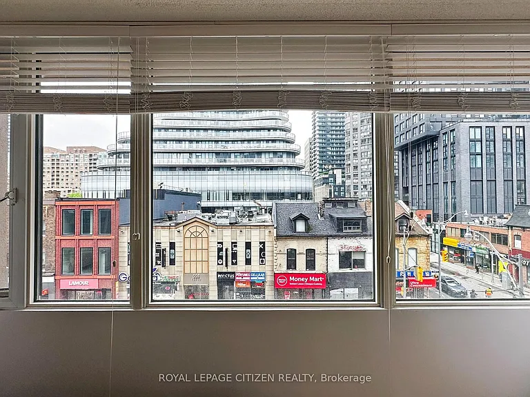 555 Yonge St #302 — Photo 17
