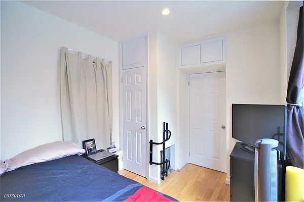 Rented by Corcoran | media 34