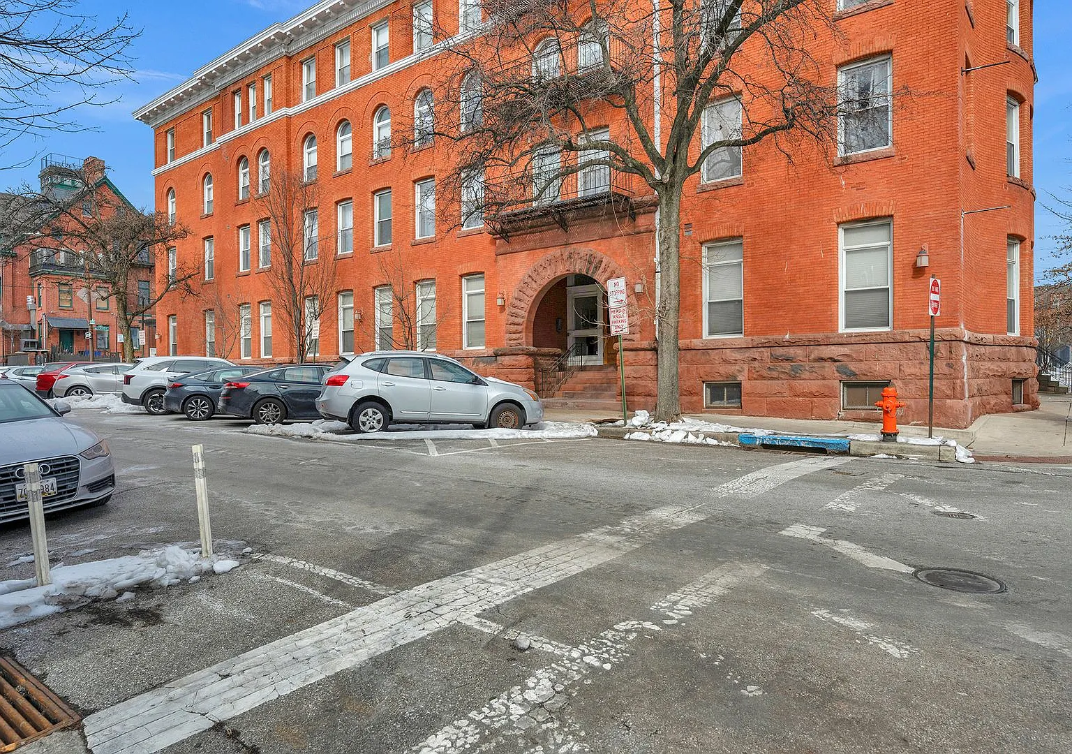 2300 N Calvert St — Photo 3