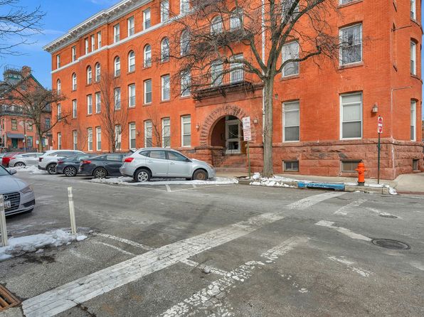 2300 N Calvert St APT 301