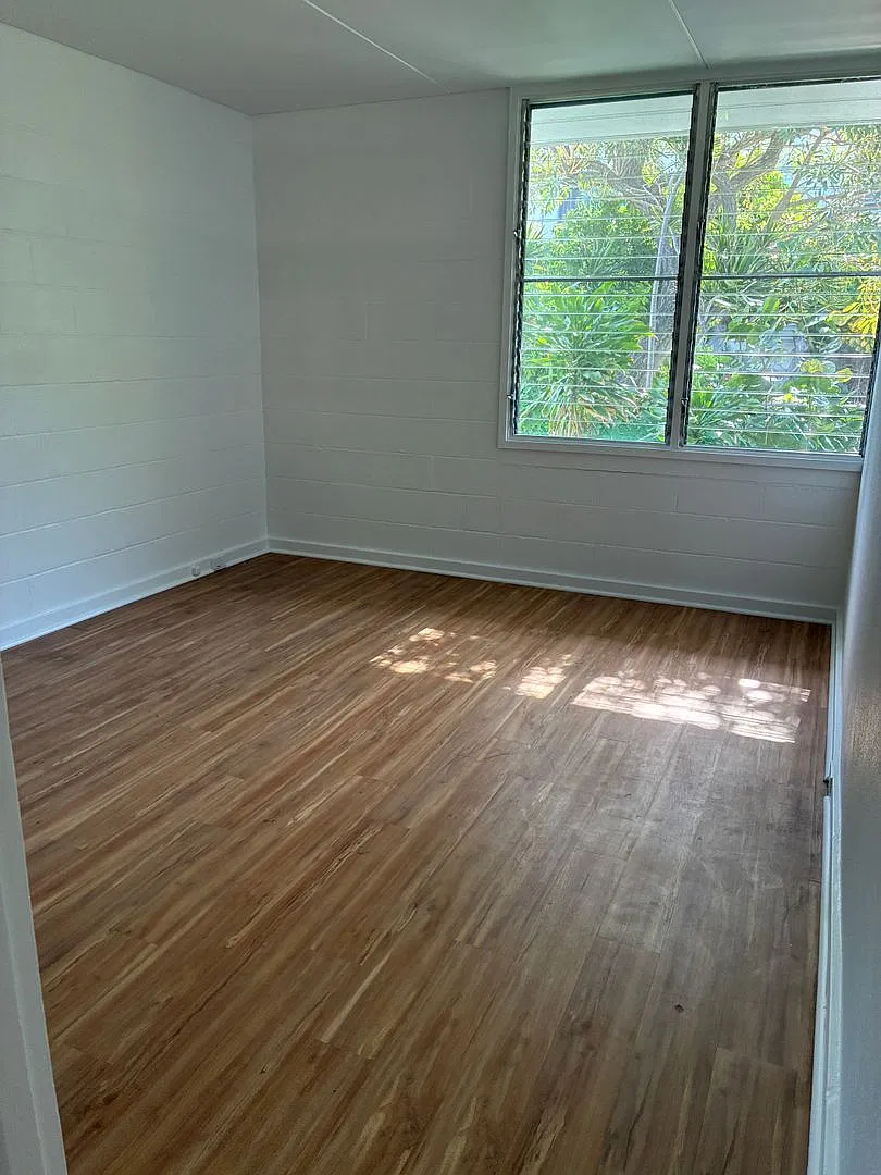 Recently Refurbished 2-Bedroom Near Kapiolani Park and Waikk — Photo 1