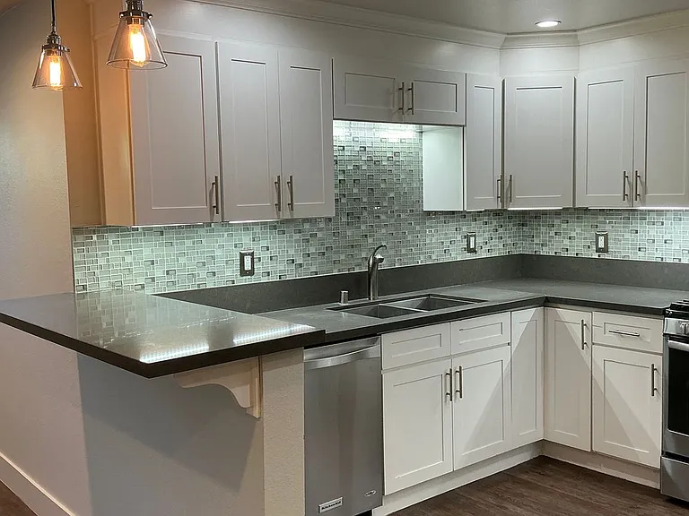 326 S Waverly St #1-4 — Photo 8