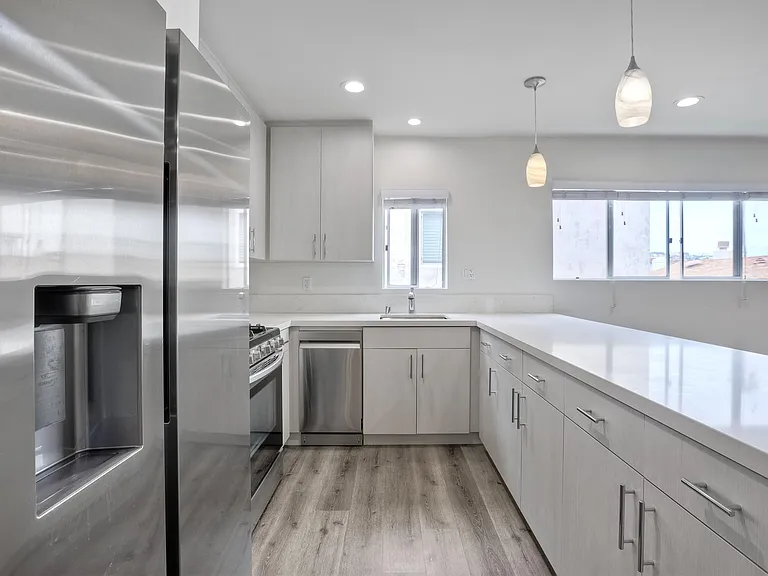 2903 Upshur St #1/2 — Photo 9